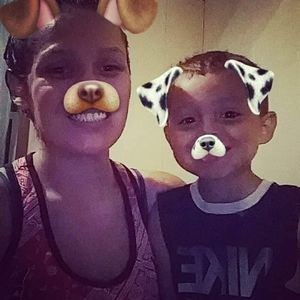 Meet your Posher, Claris